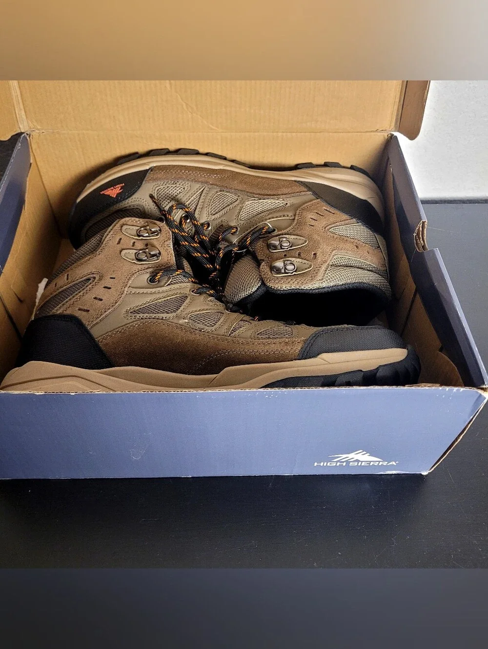 New High Sierra Style Rockford Mens Hiker Boots Size 10 Taupe